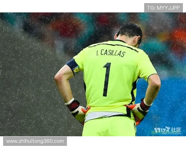 足球明星贾尼尔的传奇旅程与对足球的热爱故事